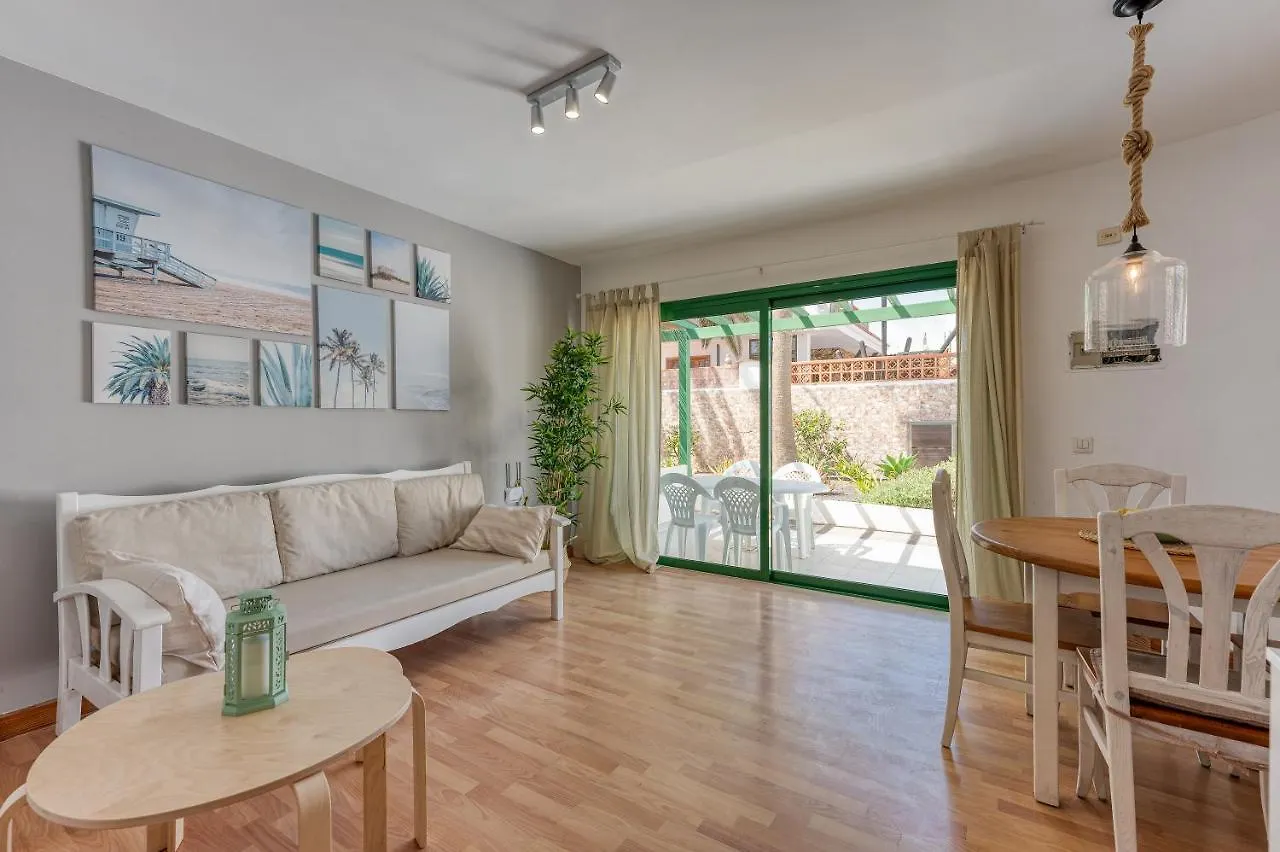 Homeforguest Apartment With Pool And Terrace 1 Min From The Beach 코라레호